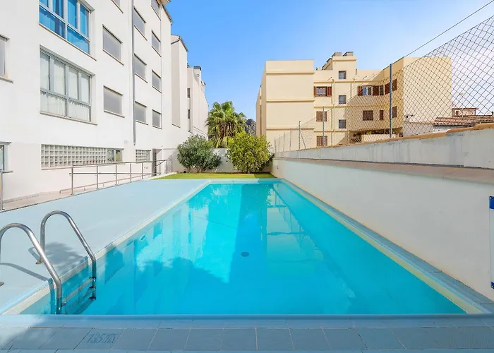 Marquis By Js * Порт-де-Польєнса